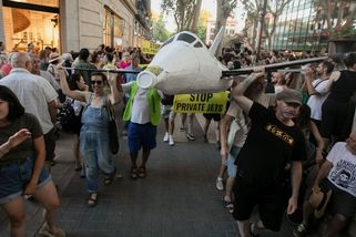 Nával turistů na Mallorce je neudržitelný, přijmeme „odvážná opatření“, oznámila baleárská vláda - Novinky